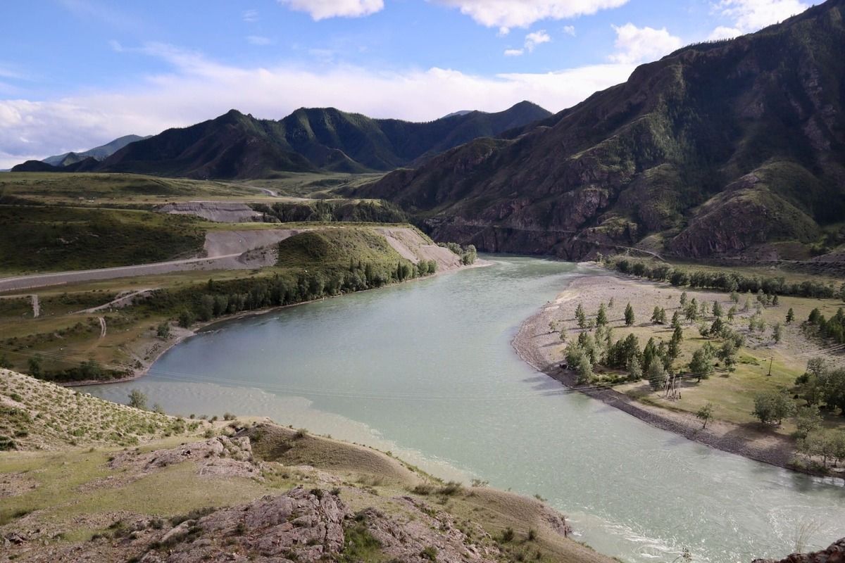 Премиум-тур: Altai Palace Chalet 4* (с доплатой: Манжерок 5* / Гранд Шале 5* и др.) + экскурсии по горному Алтаю