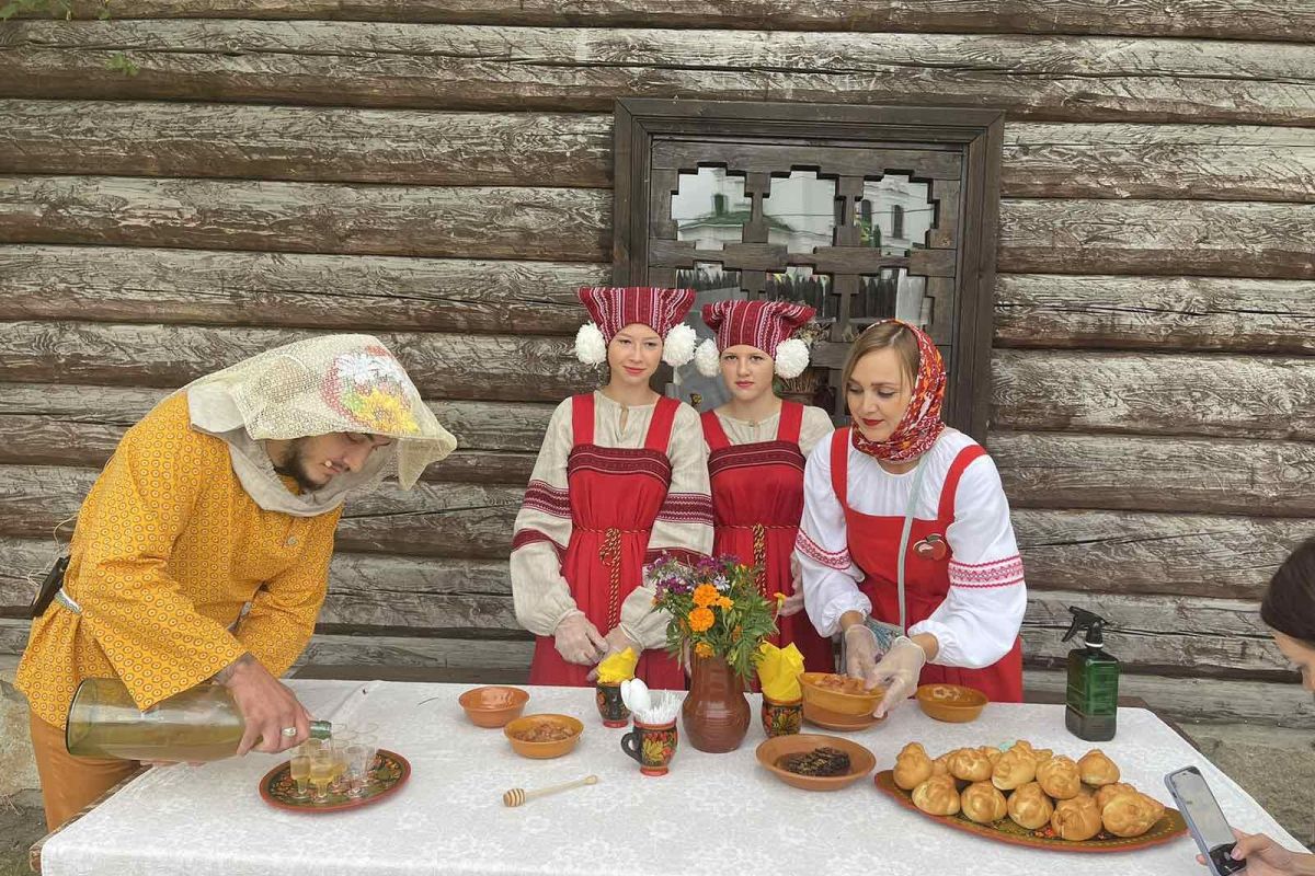 «СИБИРСКИЙ КАРНАВАЛ» Г. ЯЛУТОРОВСК