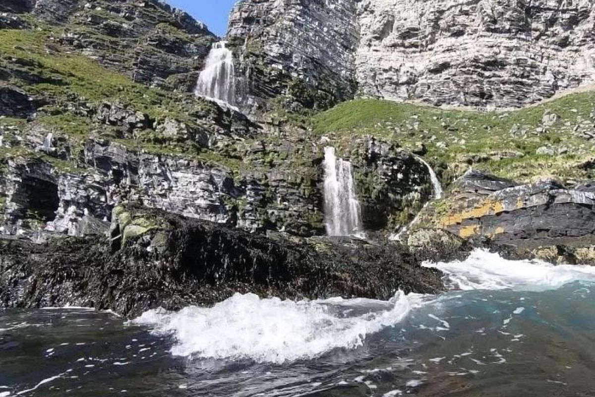 Рыбачий и Средний + киты (по запросу, для готовых групп)