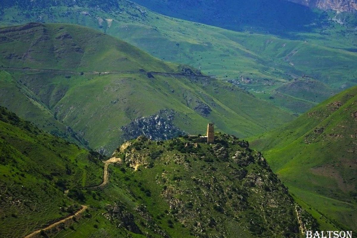 К гордым красотам Кавказа