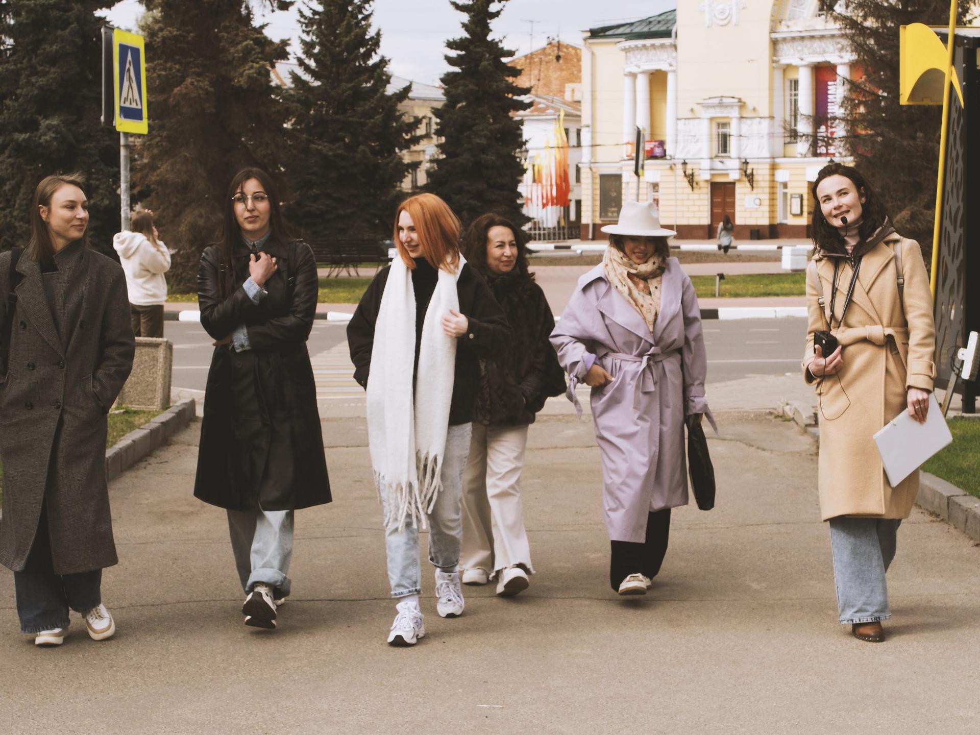 Фотопрогулка по историческому центру Ярославля в предзакатный час