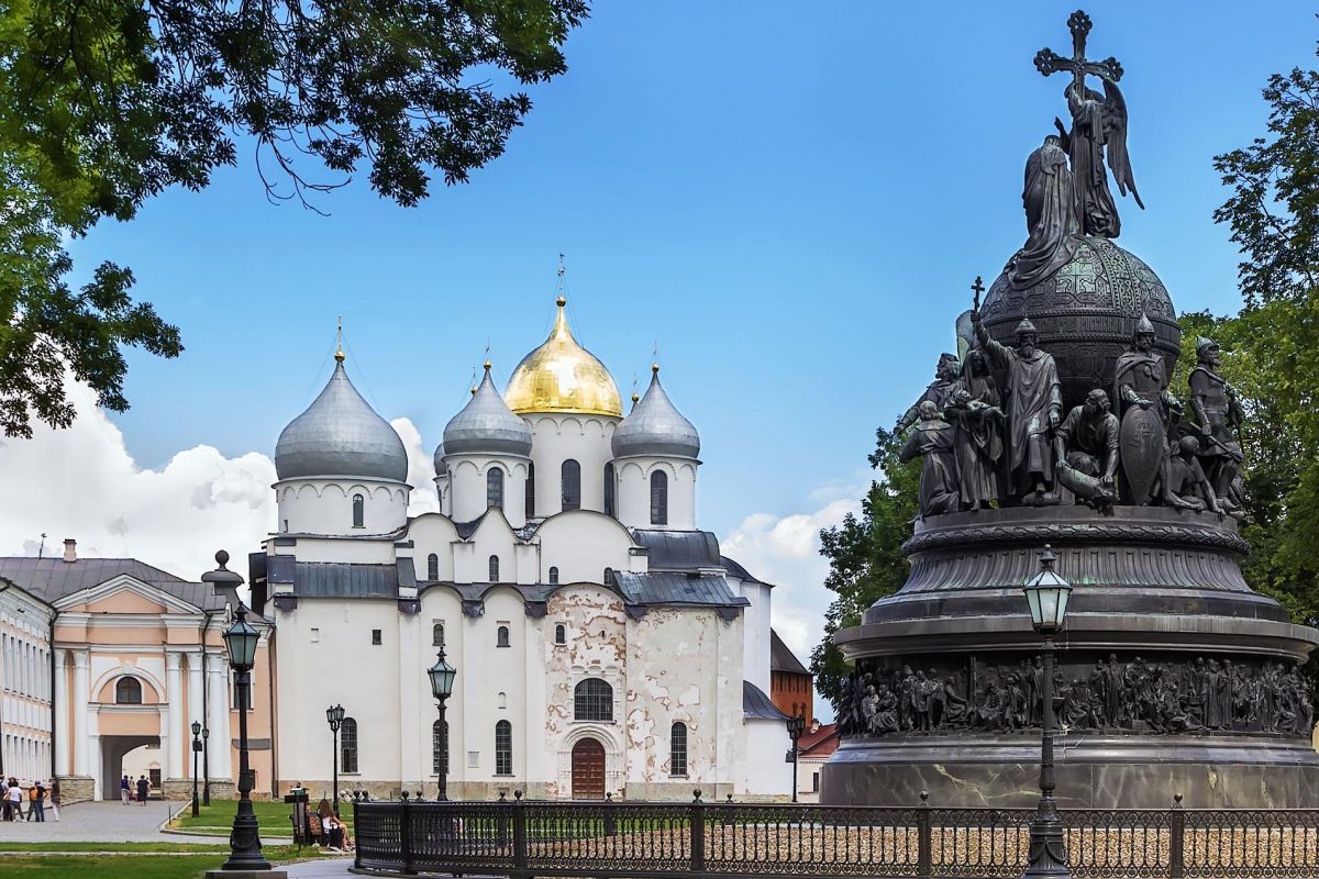 Симфония Севера с посещением Великого Новгорода 5 дней. Осень-Зима 2026