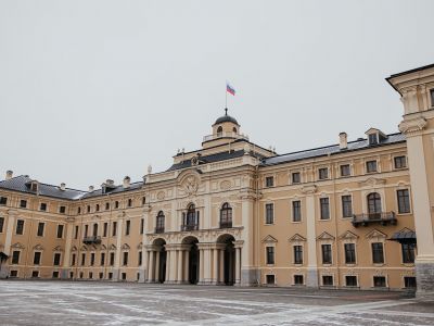 Автобусная экскурсия в Стрельну и Петергоф с Константиновским дворцом и Большим дворцом